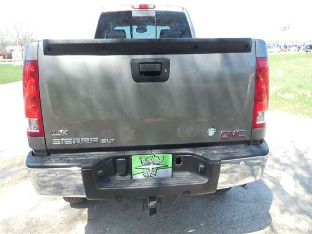 2007 GMC Sierra 1500 SLT 4dr Extended Cab 4WD 6.5 ft. SB
